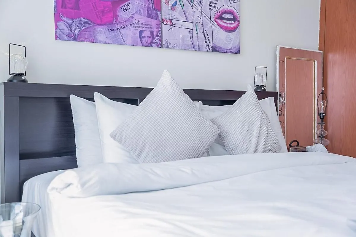 Modern Aesthetic 1-Bedroom Apartment With Exudes Warmth And Style In Jlt! Dubai United Arab Emirates