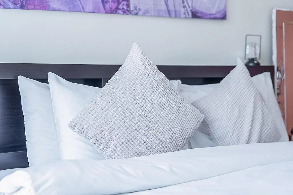 Modern Aesthetic 1-Bedroom Apartment With Exudes Warmth And Style In Jlt! Dubai