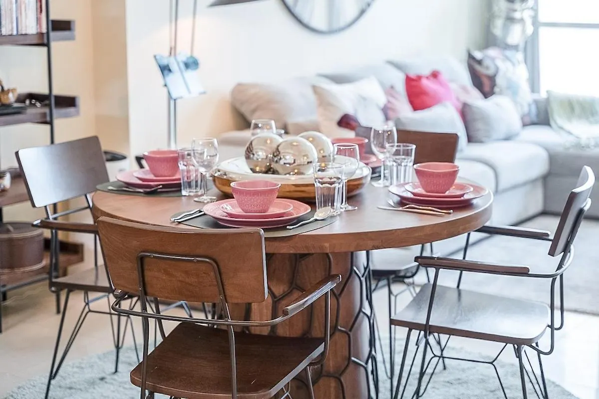Modern Aesthetic 1-Bedroom Apartment With Exudes Warmth And Style In Jlt! Dubai 0*,  United Arab Emirates
