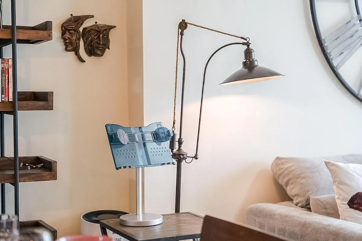 Modern Aesthetic 1-Bedroom Apartment With Exudes Warmth And Style In Jlt! Dubai