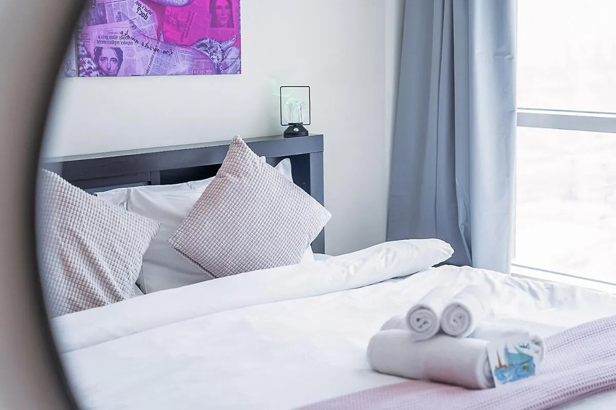 Modern Aesthetic 1-Bedroom Apartment With Exudes Warmth And Style In Jlt! Дубай
