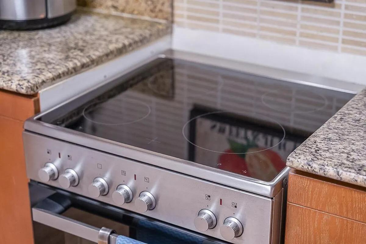 Modern Aesthetic 1-Bedroom Apartment With Exudes Warmth And Style In Jlt! دبي